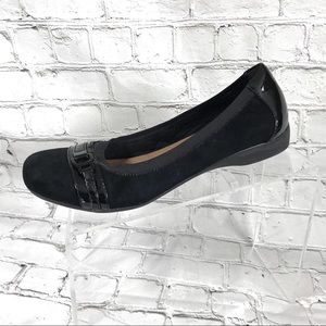 Clarks black suede loafers sz 8.5 M